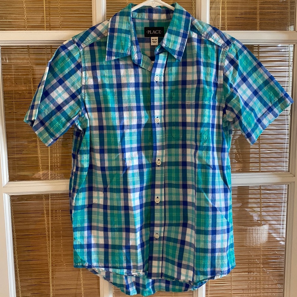 Childrens Place boys short sleeve plaid button up tee